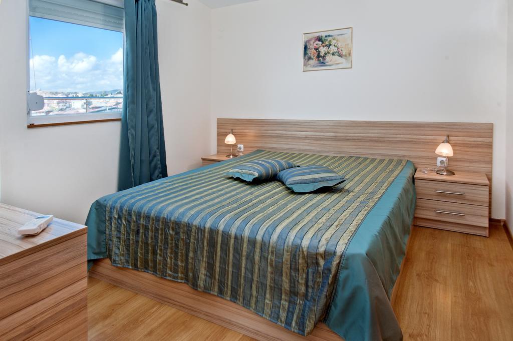 Семеен Хотел Бриз Sozopol Exterior photo