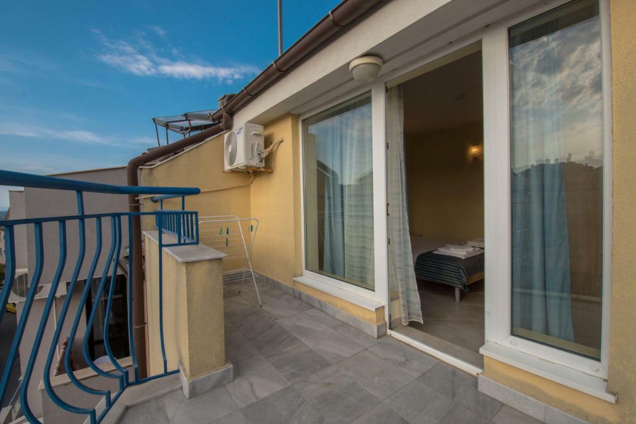 Семеен Хотел Бриз Sozopol Exterior photo