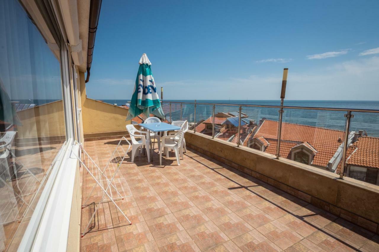 Семеен Хотел Бриз Sozopol Exterior photo
